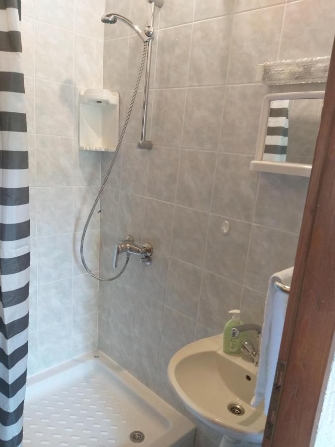Ferienwohnung Direkt Na Moru - Bungalov Šibenik Exterior foto