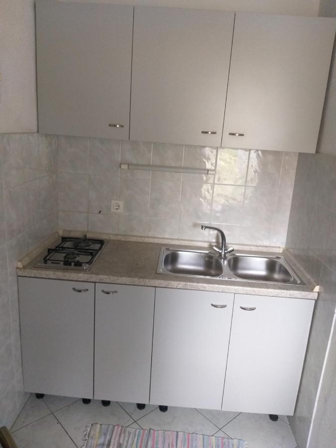 Ferienwohnung Direkt Na Moru - Bungalov Šibenik Exterior foto